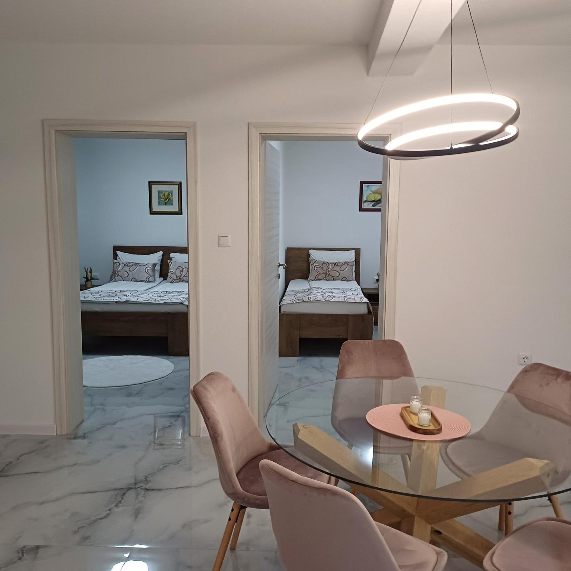 Family Estate Hadzalova Avlija Villa Bihać Kültér fotó